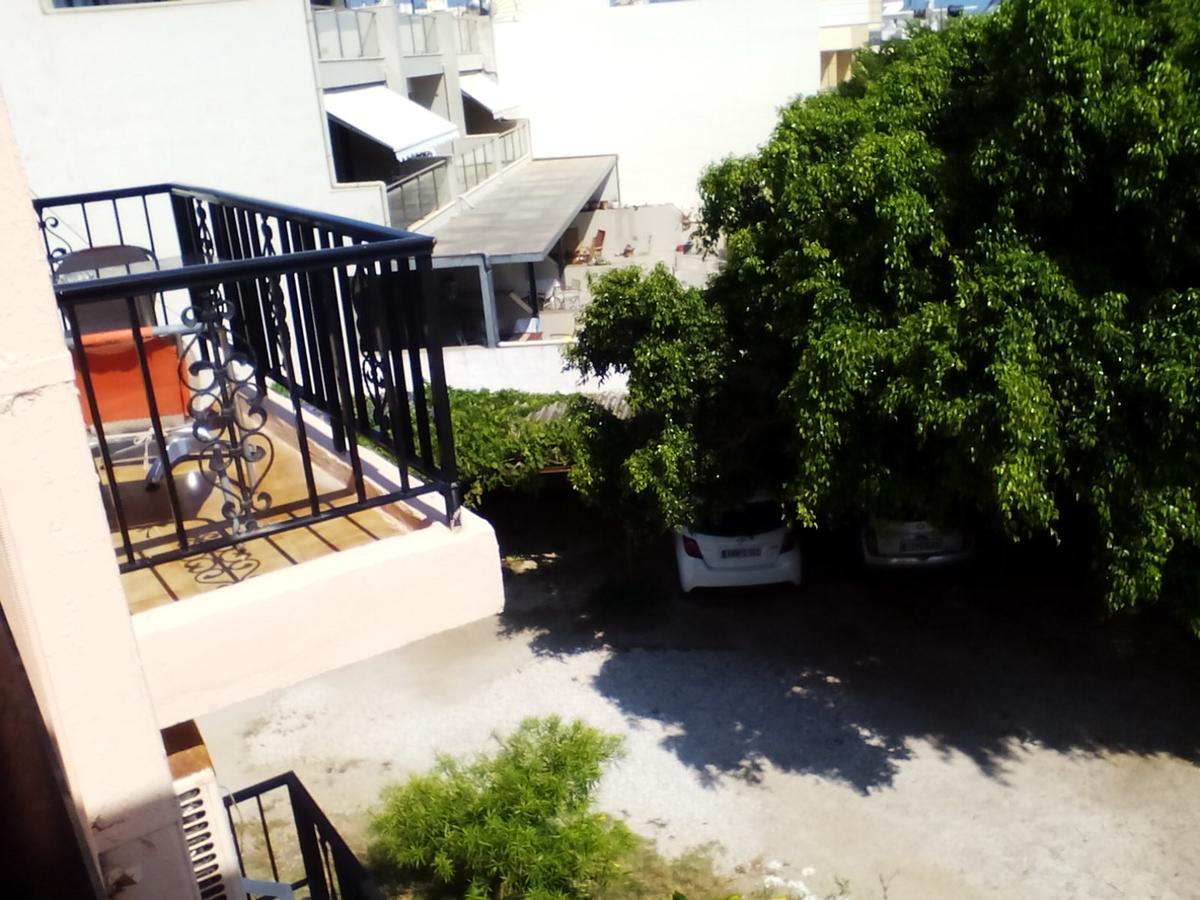 קאטו דרטסו Nikolas Apartments מראה חיצוני תמונה